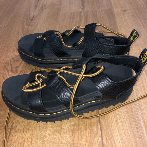 DR MARTENS || NARTILLA SANDALS - Picture 6 of 8